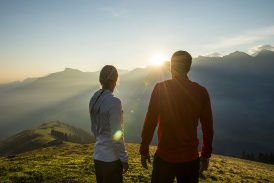 Beo_Adelboden_Landschaft_Sonnenaufgang.jpg